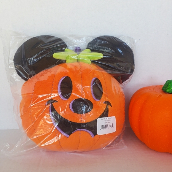 Harveys Handbags - Harveys Pumpkin Jack o Lantern Mickey Plush Crossbody